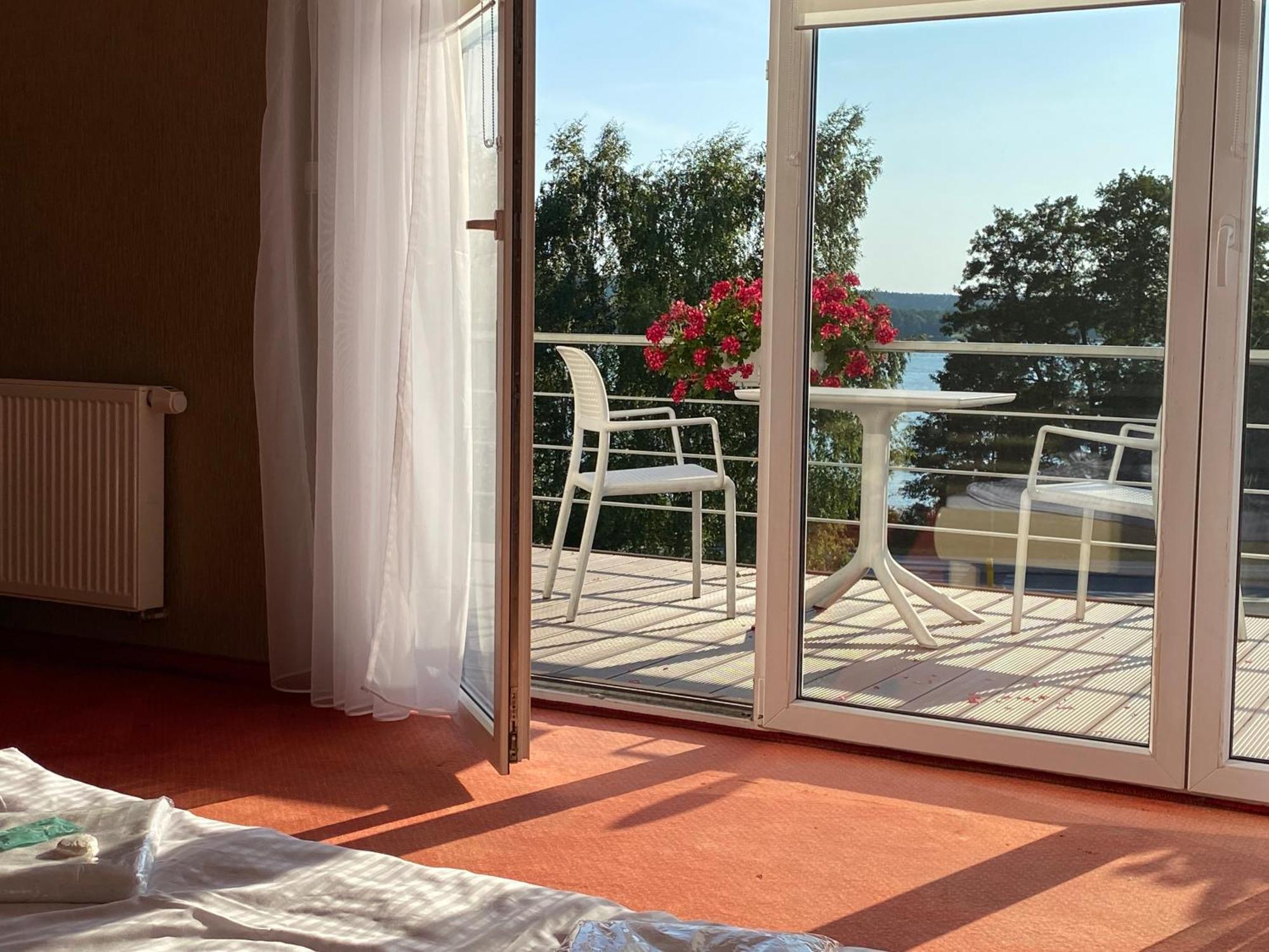 Apartament z widokiem na jezioro