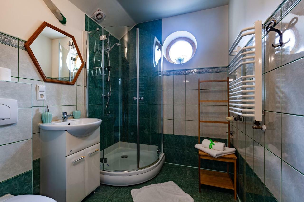 Apartament z balkonem