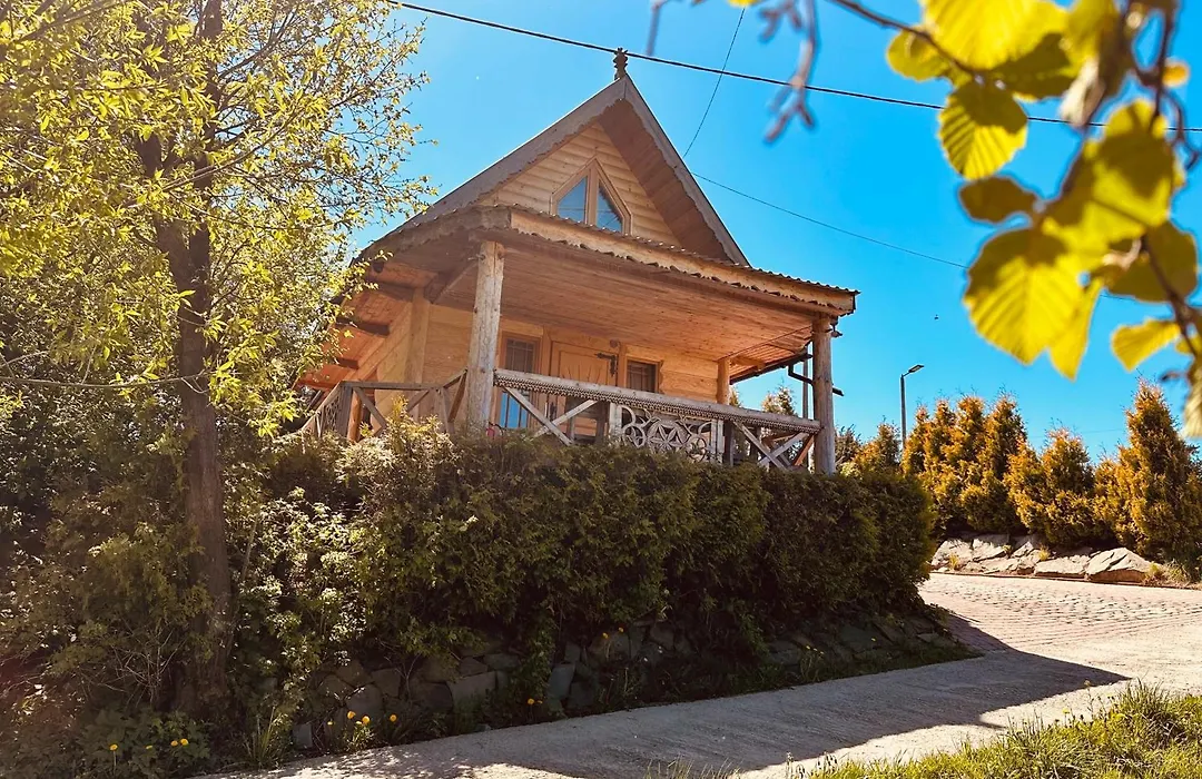 SZAŁAS CHALET PRZY POTOKU Gospodarstwo Agroturystyczne Baciary-1