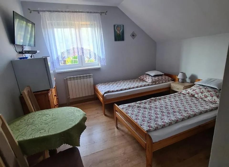 Pokoje gościnne u Ewy Cisna-1
