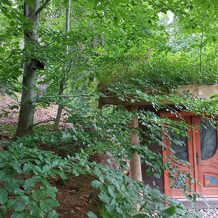 Dom Pod Skałą-2