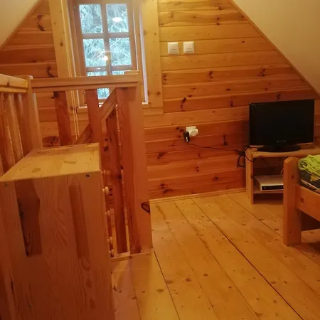 Chatka Na Rozdrożu-2