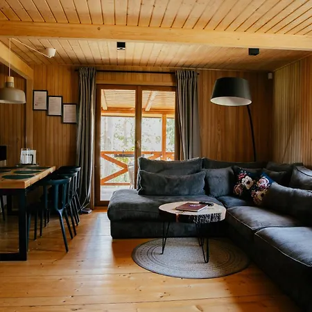 Dwa Pomosty-3