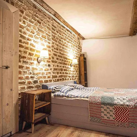 Folwark i apartameny Malinowy Chruśniak-2