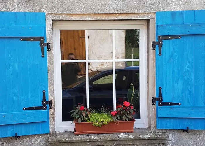 Dom O Niebieskich Okiennicach Gryfów Śląski