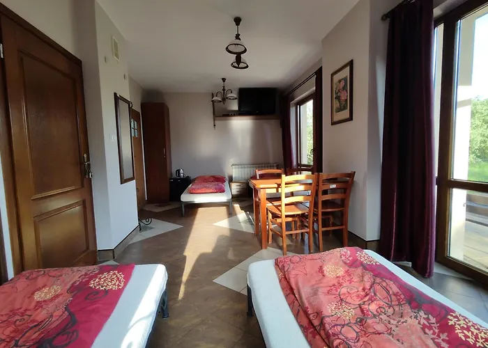 Willa Dzika Róża Sandomierz