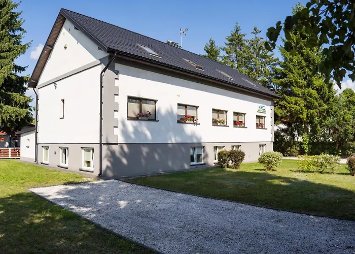 Apartamenty i pokoje „Pod Świerkami” Okuninka
